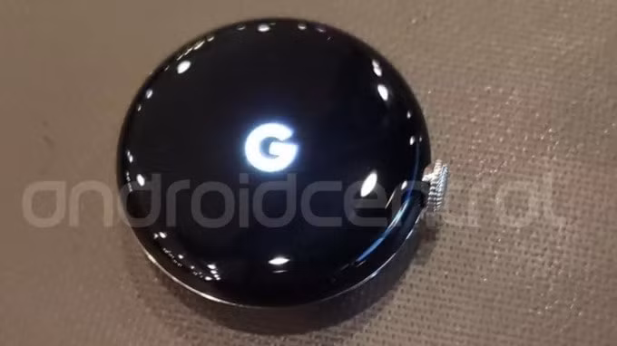 google pixel watch lo dien vi bi bo quen o nha hang hinh 1