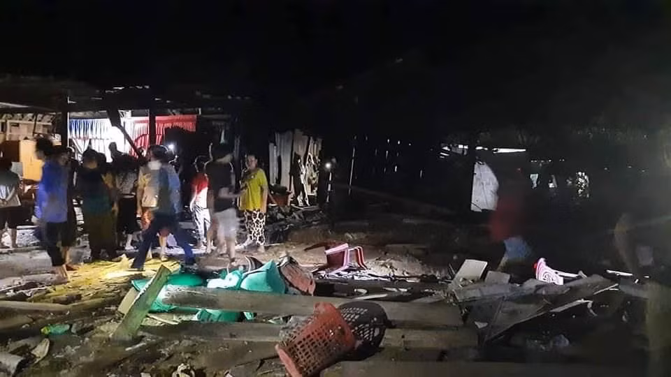 quang binh xe dau keo dam vao nha dan 3 nguoi tu vong hinh 1