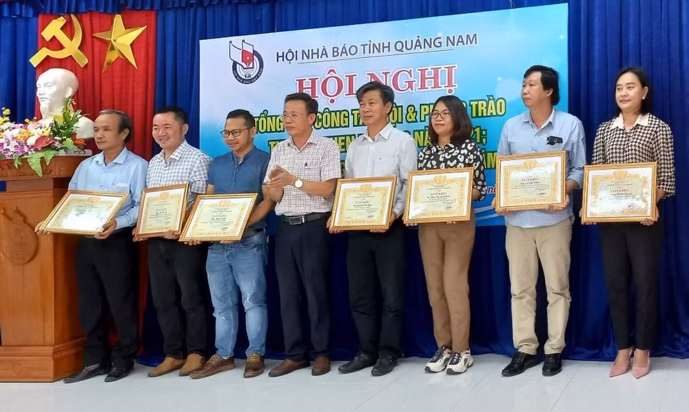 hoi nha bao tinh quang nam voi nhieu hoat dong doi moi va di vao chieu sau hinh 3