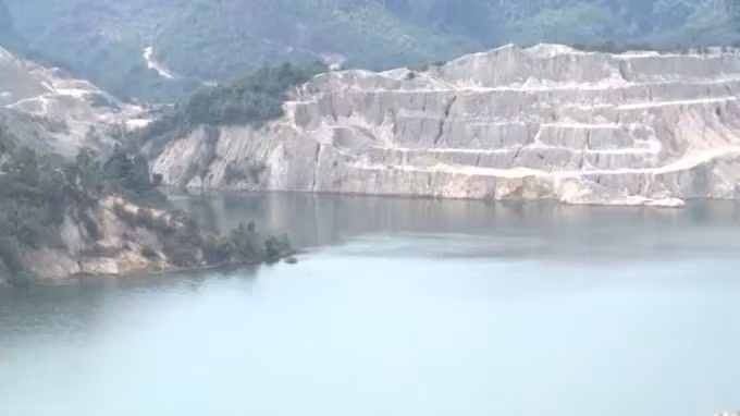 kon tum tiep tuc dien ra 3 tran dong dat trong 1 buoi sang hinh 1