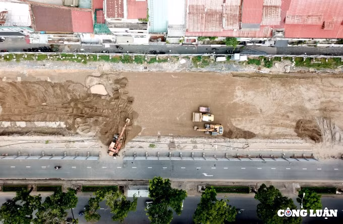 bon giai doan ban giao mat duong le loi cua tuyen metro so 1 ben thanh suoi tien hinh 11