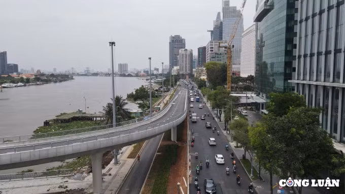 dien mao cau thu thiem 2 san sang thong xe truoc ngay khanh thanh hinh 2