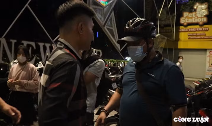 xuyen dem cung cu dam thep 363 thanh nien say xin tu xung la dan quan phuong o tp hcm hinh 7