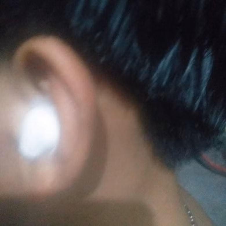 thay giao tat nam sinh lop 10 thung mang nhi vi dung dien thoai trong lop hinh 1
