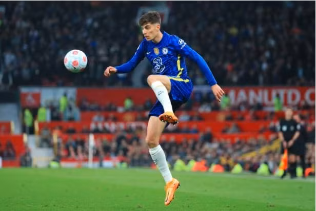 ronaldo toa sang man utd hoa 1 1 chelsea tren san nha hinh 6