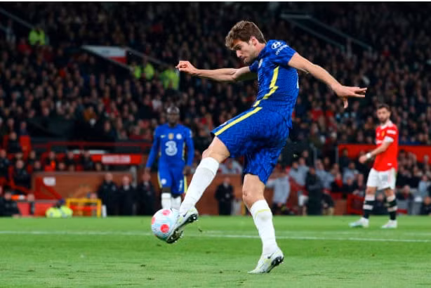 ronaldo toa sang man utd hoa 1 1 chelsea tren san nha hinh 8