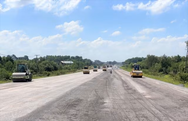 khoi cong xay dung cao toc hoa lien tuy loan trong thang 8 2023 hinh 1