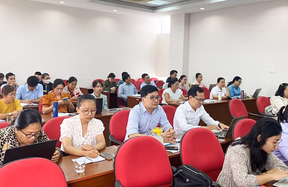 trao doi phuong phap ky nang kien thuc ve loai hinh bao chi ke chuyen hinh 1