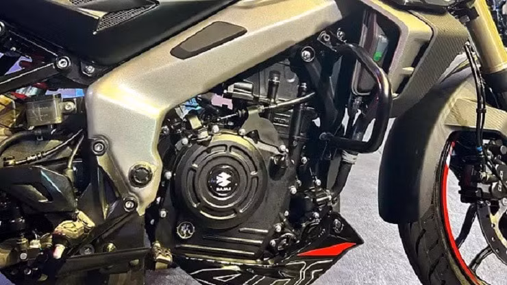 pulsar ns400z ra mat gia chi 56 trieu dong hinh 4