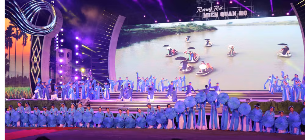 Chương trình nghệ thuật tại Festival với chủ đề Rạng rỡ miền Quan họ