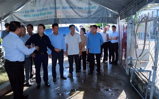 pho thu tuong tran hong ha kiem tra viec bao dam nguon nuoc sinh hoat san xuat phong chong xam nhap man hinh 1