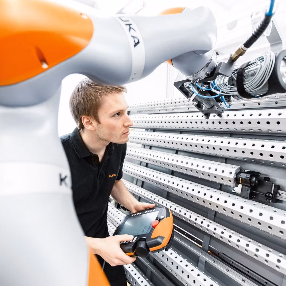 viet nam se nam trong top cua khu vuc phat trien chuyen doi so va cong nghe robot hinh 3