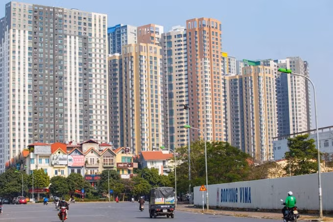 Giá thuê văn phòng tại TP.HCM đắt gấp đôi so với Hà Nội (Ảnh minh họa)