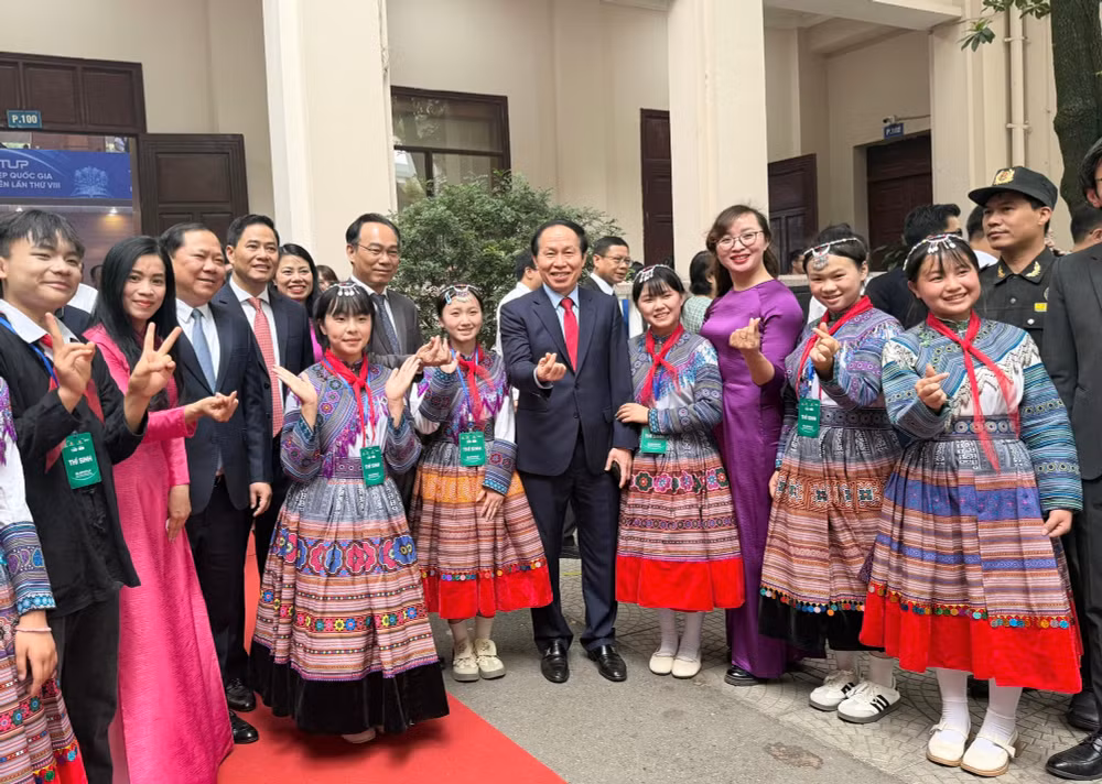 Phó Thủ tướng Lê Tiến Châu: Khởi nghiệp học sinh, sinh viên phải chuyển từ phong trào sang thực chất- Ảnh 7.