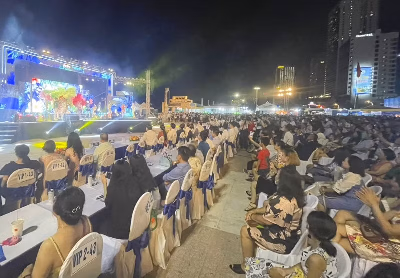 hap dan chuoi hoat dong lien hoan du lich bien nha trang 2022 hinh 2
