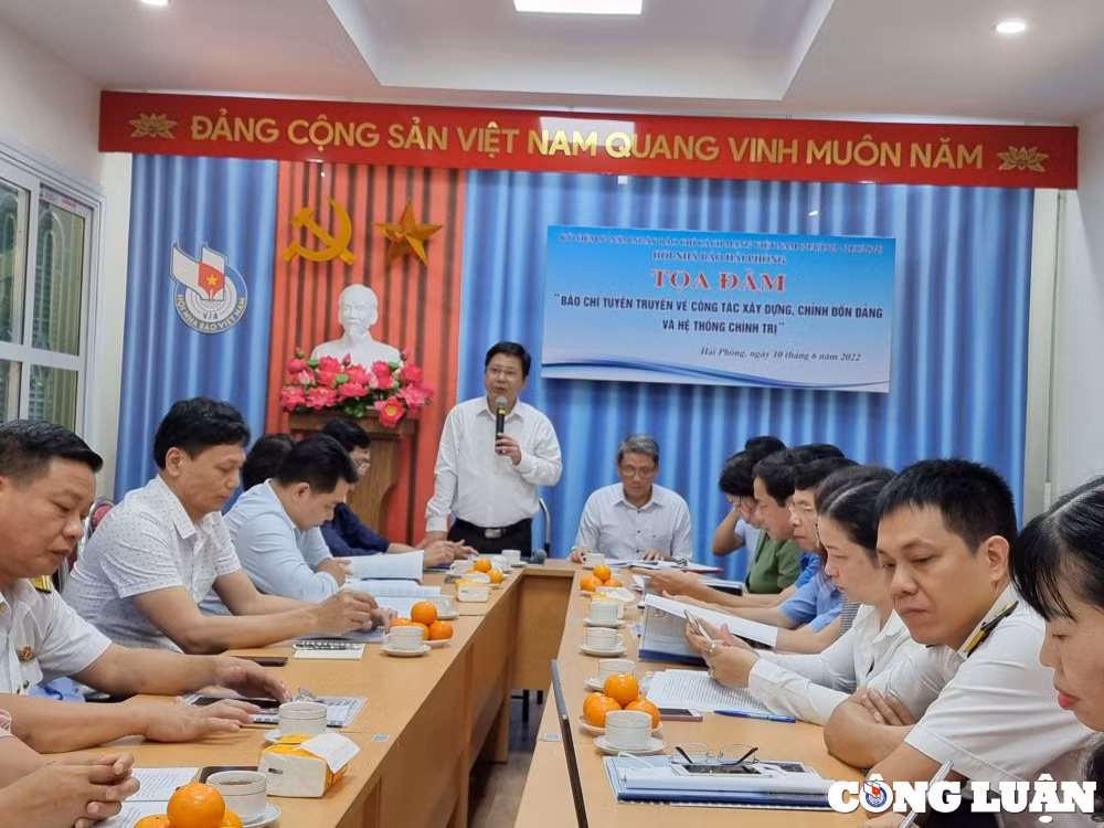 hoi nha bao hai phong to chuc toa dam bao chi tuyen truyen ve cong tac xay dung chinh don dang hinh 1