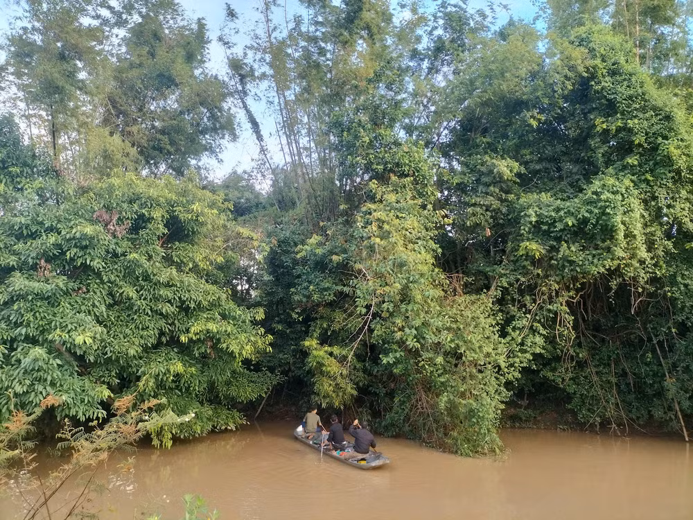 gia lai di qua ngam tran hai chi em ruot bi nuoc cuon troi hinh 1