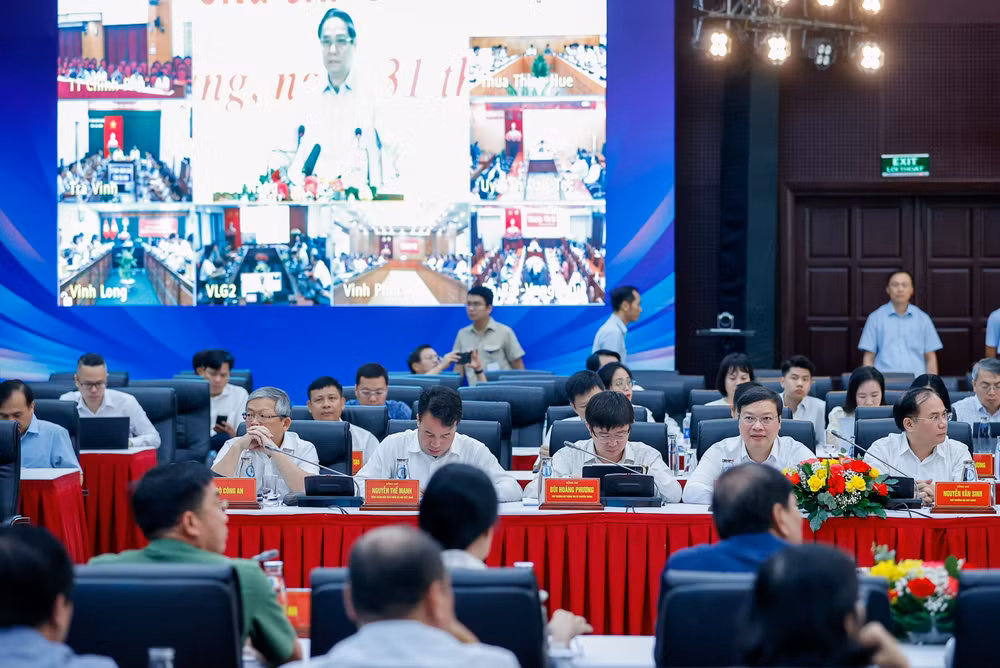 thu tuong pham minh chinh tao moi truong cong khai minh bach trong sach de can bo khong mac phai nhung sai pham hinh 4