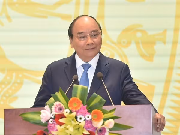 Thủ tướng Nguyễn Xuân Phúc phát biểu chỉ đạo Hội nghị triển khai nhiệm vụ ngân hàng năm 2021. Ảnh: VGP