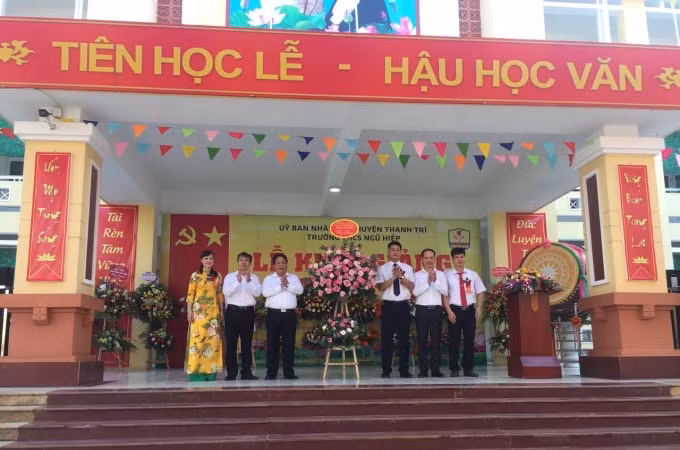 Trong những năm qua, trường THCS Ngũ Hiệp luôn được sự quan tâm sát sao từ Phòng Giáo dục và Đào tạo, UBND huyện Thanh Trì.