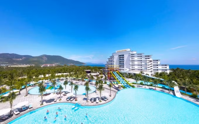 Hệ sinh thái du lịch trọn vẹn của Crystal Bay đã giúp Cam Ranh Riviera luôn đạt công suất buồng phòng cao.