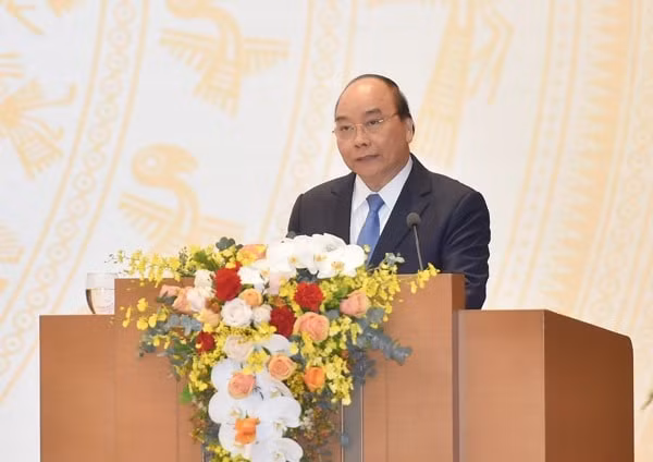 Thủ tướng Nguyễn Xuân Phúc phát biểu kết luận Hội nghị Chính phủ với địa phương. Ảnh: VGP