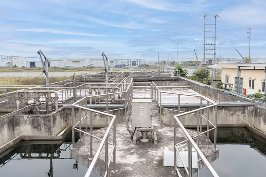 Bài toán kiểm soát nguồn thải tại các khu công nghiệp