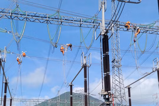 EVNNPT chủ động phương án, bảo đảm truyền tải điện an toàn, liên tục dịp lễ 2/9