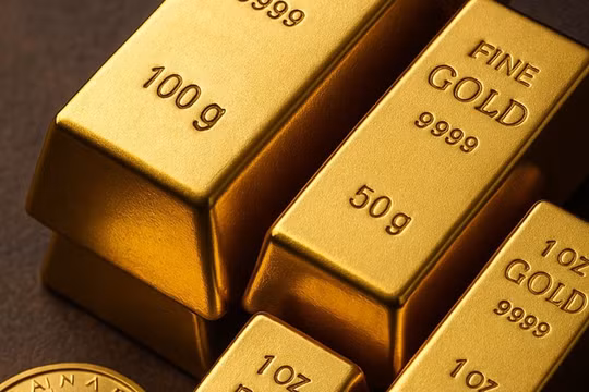 Vàng thế giới rơi dưới mốc 4.500 USD, bạc lao dốc khi đàm phán Iran bế tắc