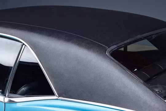 Vì sao xe hơi đời cũ thường có mui vinyl?