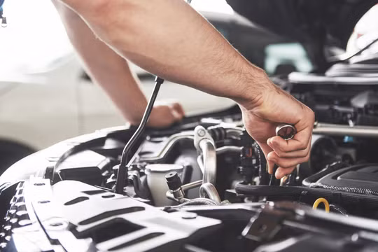So sánh động cơ diesel và xăng: Loại nào dễ sửa hơn cho người dùng tự làm?