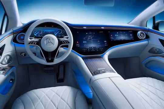 Người mua từng mê xe ngập công nghệ, giờ lại không đủ tiền mua chúng