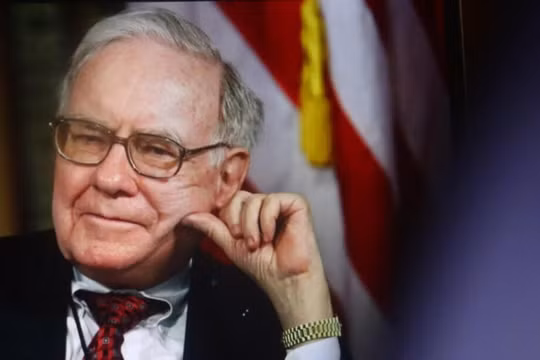 Warren Buffett cảnh báo thị trường biến thành 'sòng bạc' chưa từng có