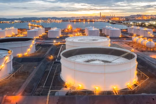 Các "ông lớn" dầu khí Trung Đông đổ xô thuê kho dự trữ tại Hàn Quốc do eo biển Hormuz bị đóng