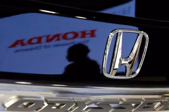 Honda thử nghiệm sạc không dây khi xe tải điện đang di chuyển trên đường cao tốc