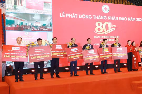 Tháng Nhân đạo 2026: EVN đóng góp nguồn lực, chung tay chăm lo cho cộng đồng