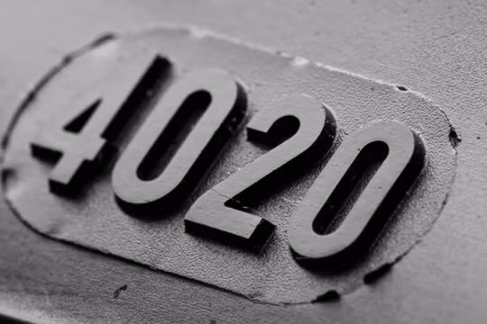 Tuổi lốp hay độ mòn gai lốp quan trọng hơn với sự an toàn của xe?