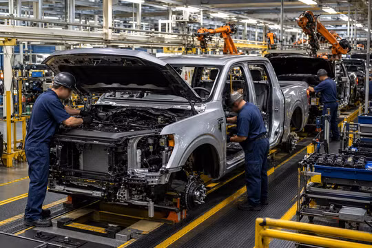 Ford tạm dừng sản xuất dòng xe bán tải F-150