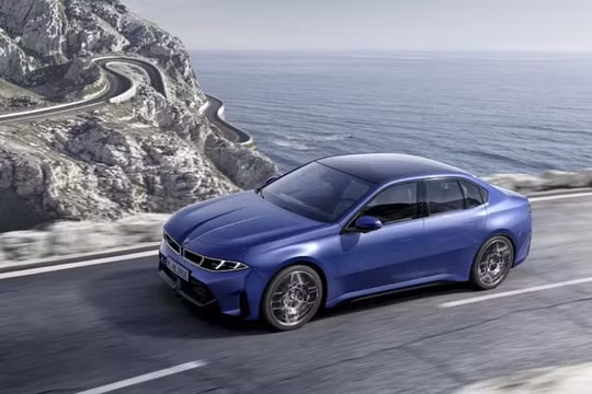 BMW i3 thế hệ mới ra mắt khiến đối thủ xe điện phải dè chừng