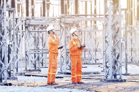 EVN vẫn bảo đảm cung ứng điện trong những ngày phụ tải lập đỉnh