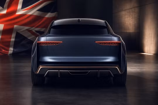 Bentley lần đầu ra mắt xe điện vào tháng 9 tại London