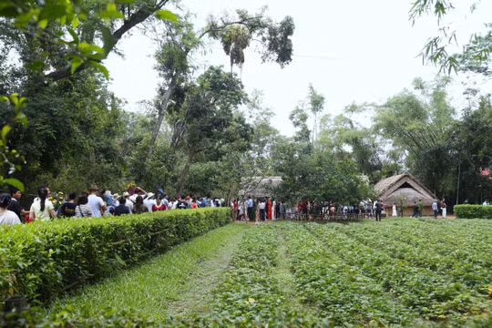 Hơn 1 triệu lượt khách đến Nghệ An dịp nghỉ lễ