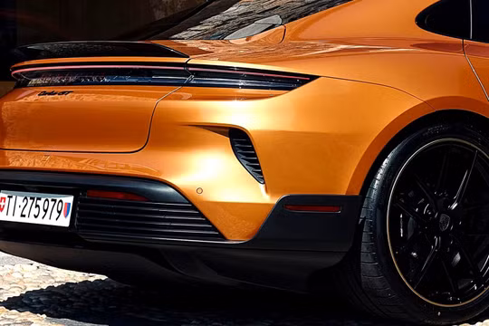 Người dùng sắm riêng chiếc Porsche Taycan thứ tư độc bản