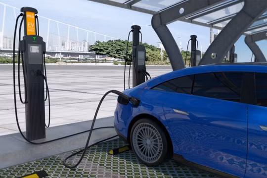 Sau tai nạn nhẹ, xe điện còn sạc bình thường được không?