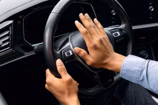 Cách thay đổi tiếng còi ô tô của bạn 