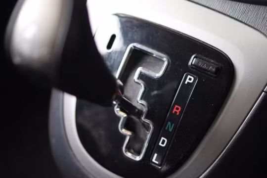 Cách tránh hộp số ô tô quá nhiệt và hỏng hóc tốn kém