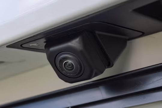 Camera lùi cũng cần bảo dưỡng, và cái giá phải trả không hề rẻ nếu bỏ quên 