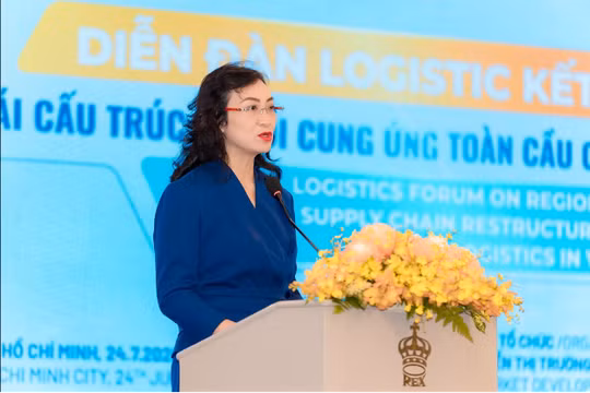 Thứ trưởng Bộ Công Thương Phan Thị Thắng phát biểu khai mạc tại Diễn đàn