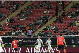 FIFA lý giải tại sao trận đấu World Cup vắng khán giả