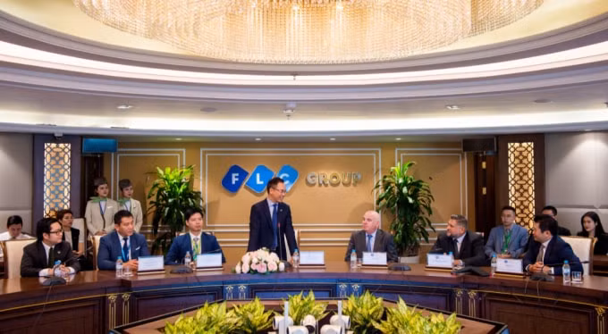 Phó Chủ tịch Thường trực Bamboo Airways Đặng Tất Thắng phát biểu trong sự kiện.